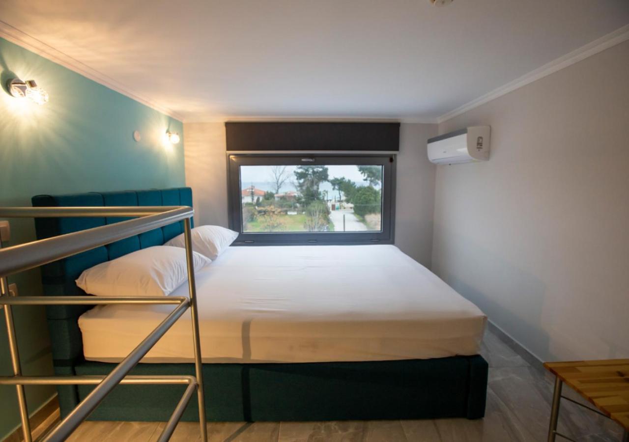 Artemida Suites Ханиоти Экстерьер фото