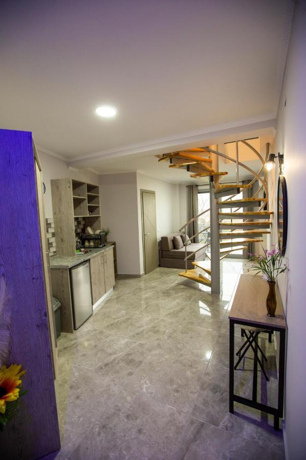 Artemida Suites Ханиоти Экстерьер фото