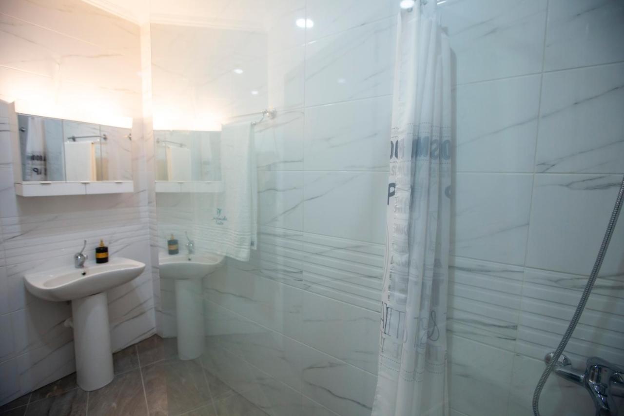 Artemida Suites Ханиоти Экстерьер фото